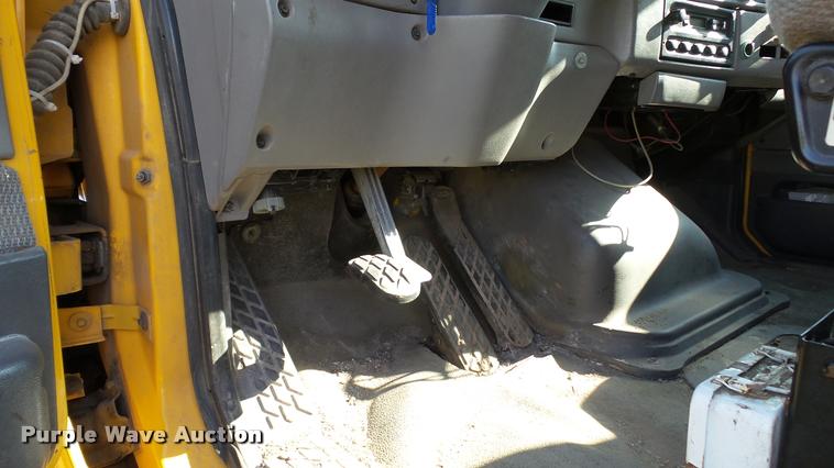 image for item DA1130 2000 Sterling L9500 dump truck