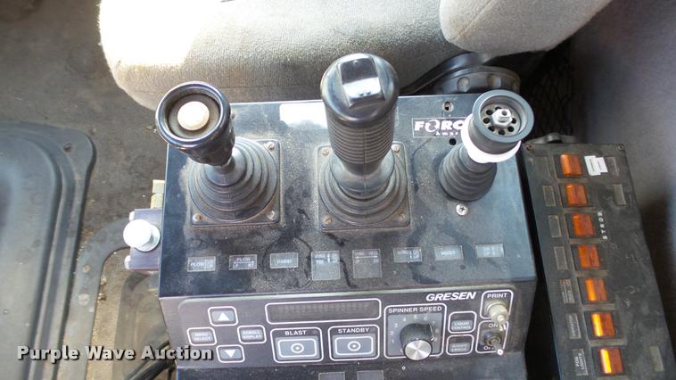 image for item DA1130 2000 Sterling L9500 dump truck