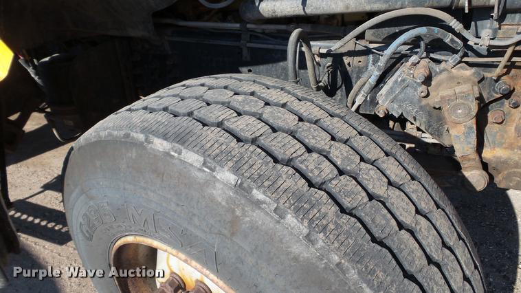 image for item DA1130 2000 Sterling L9500 dump truck