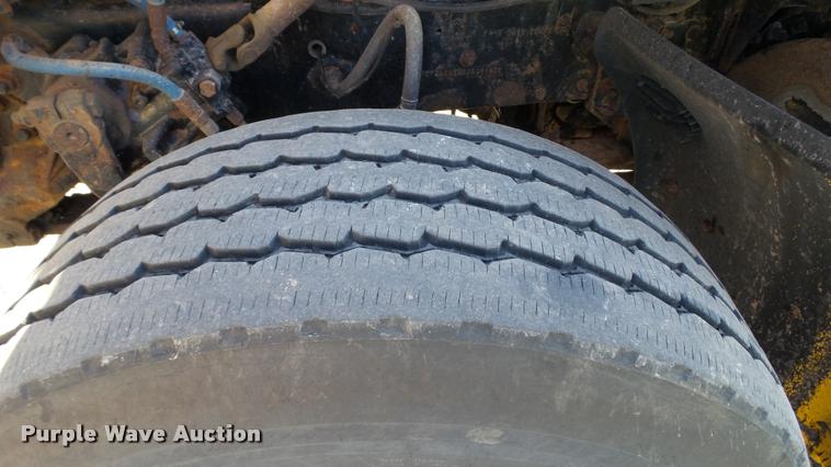 image for item DA1130 2000 Sterling L9500 dump truck