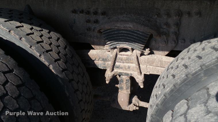 image for item DA1130 2000 Sterling L9500 dump truck