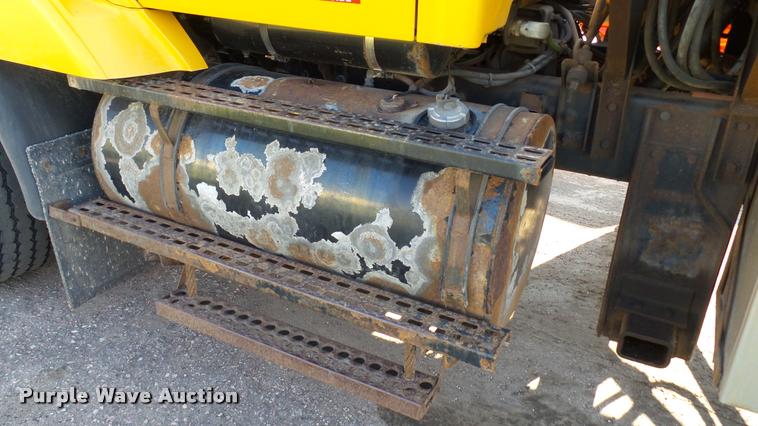 image for item DA1130 2000 Sterling L9500 dump truck