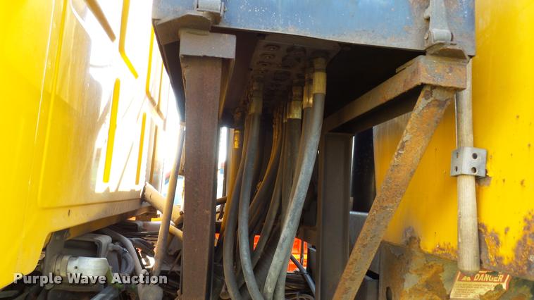 image for item DA1130 2000 Sterling L9500 dump truck