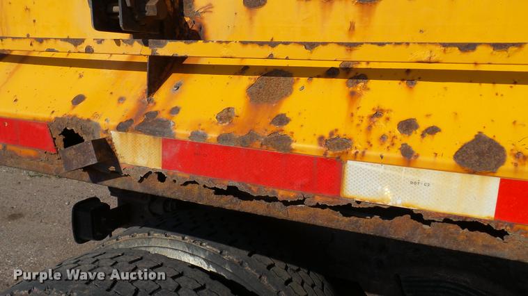image for item DA1130 2000 Sterling L9500 dump truck