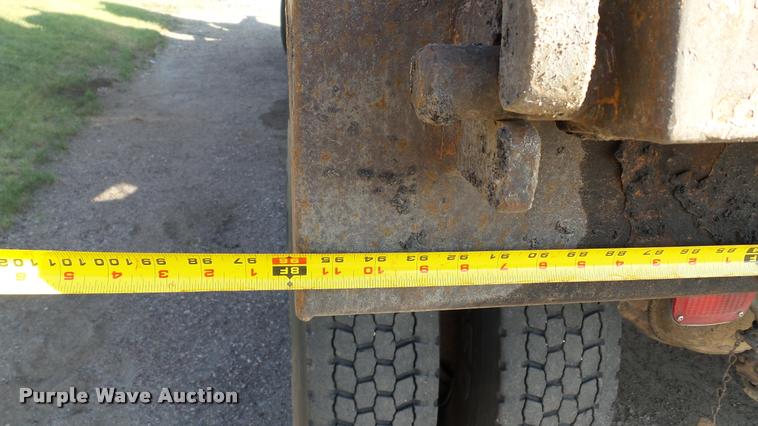 image for item DA1130 2000 Sterling L9500 dump truck