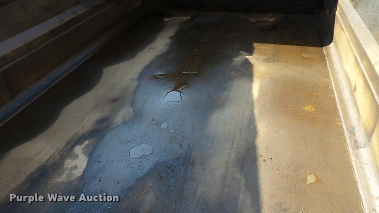 image for item DA1130 2000 Sterling L9500 dump truck