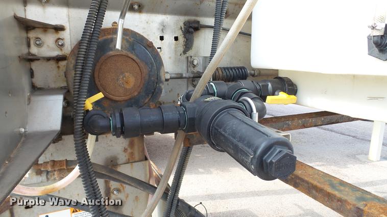 image for item DA1130 2000 Sterling L9500 dump truck