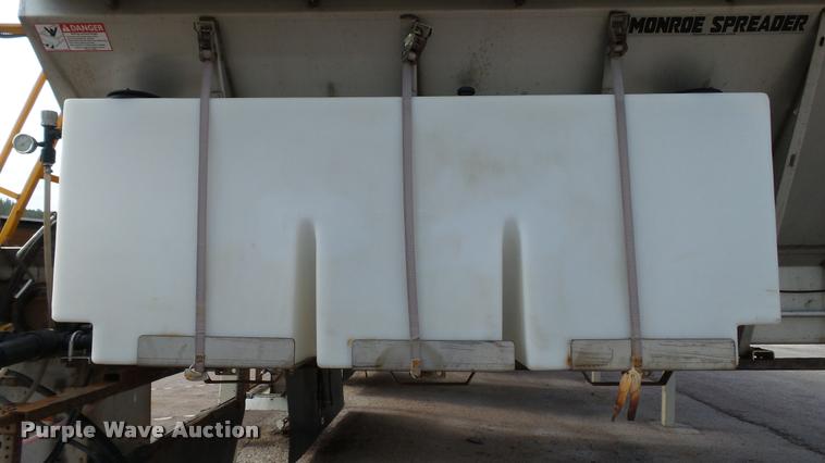 image for item DA1130 2000 Sterling L9500 dump truck