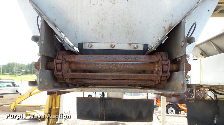 image for item DA1130 2000 Sterling L9500 dump truck