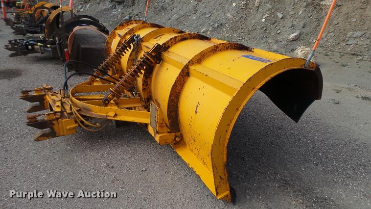 image for item DA1130 2000 Sterling L9500 dump truck