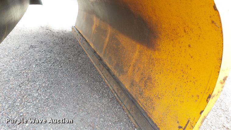 image for item DA1130 2000 Sterling L9500 dump truck