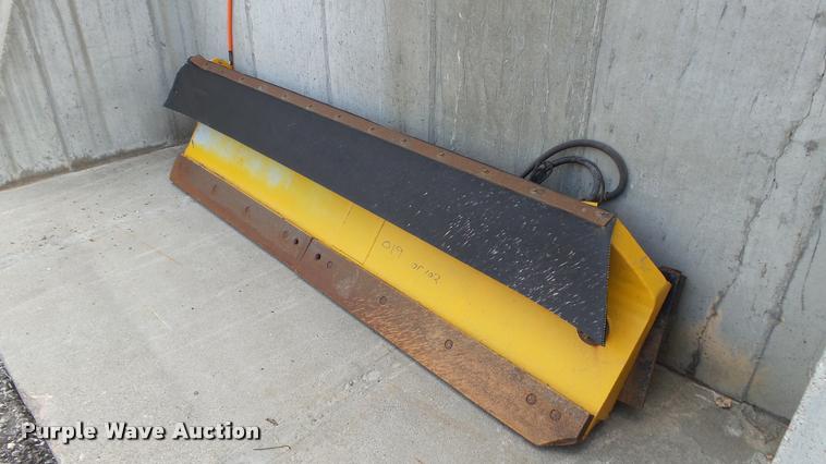 image for item DA1130 2000 Sterling L9500 dump truck