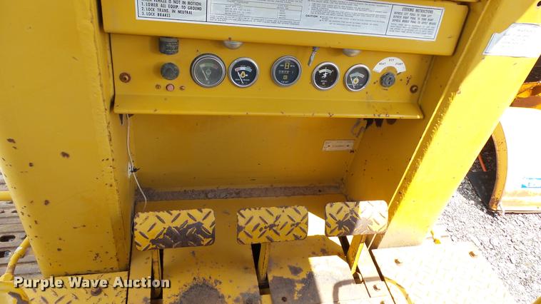 image for item DA1132 1974 Caterpillar 931 loader