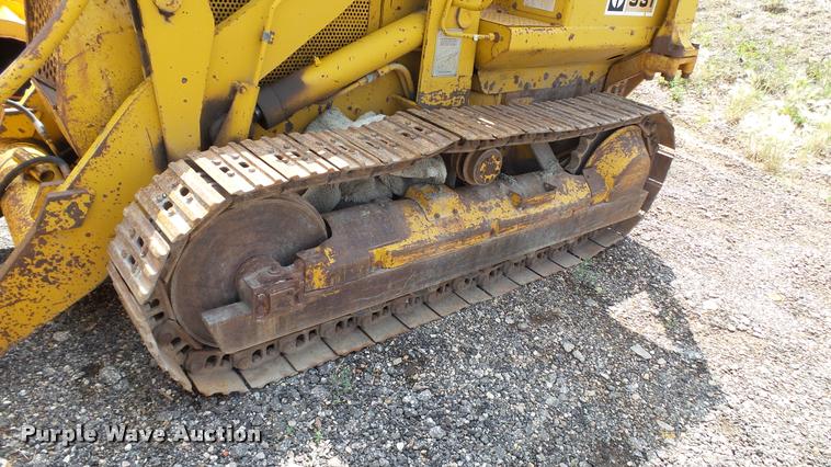 image for item DA1132 1974 Caterpillar 931 loader