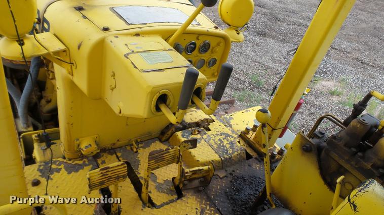 image for item DA1135 1966 Caterpillar D7E dozer