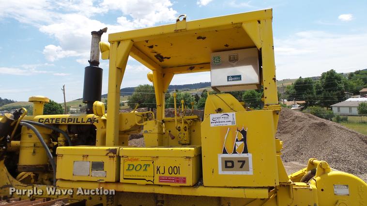 image for item DA1135 1966 Caterpillar D7E dozer