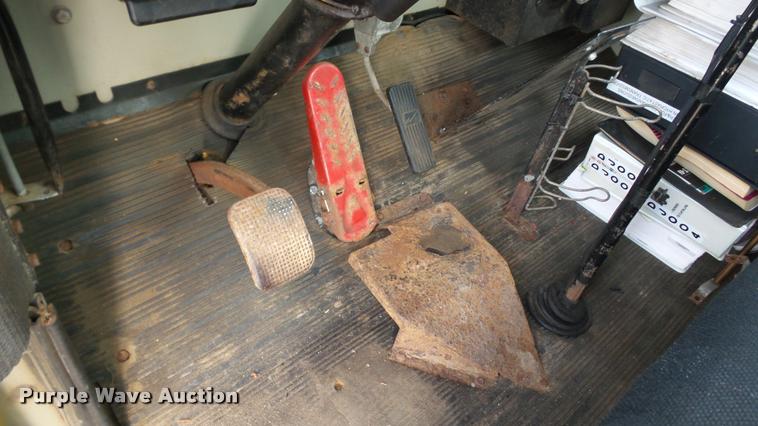 image for item DA1139 1998 Oshkosh P2346 plow/spreader truck