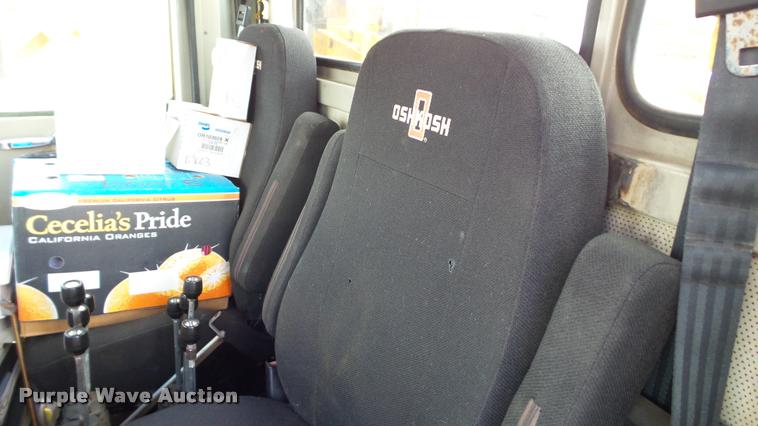 image for item DA1139 1998 Oshkosh P2346 plow/spreader truck