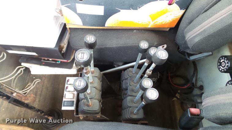 image for item DA1139 1998 Oshkosh P2346 plow/spreader truck