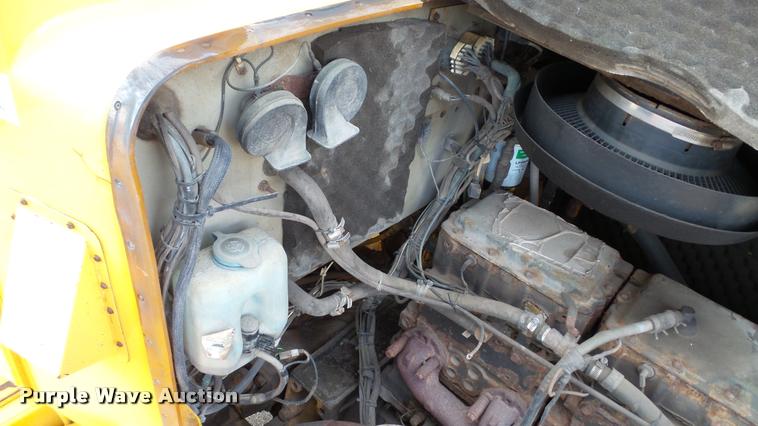 image for item DA1139 1998 Oshkosh P2346 plow/spreader truck