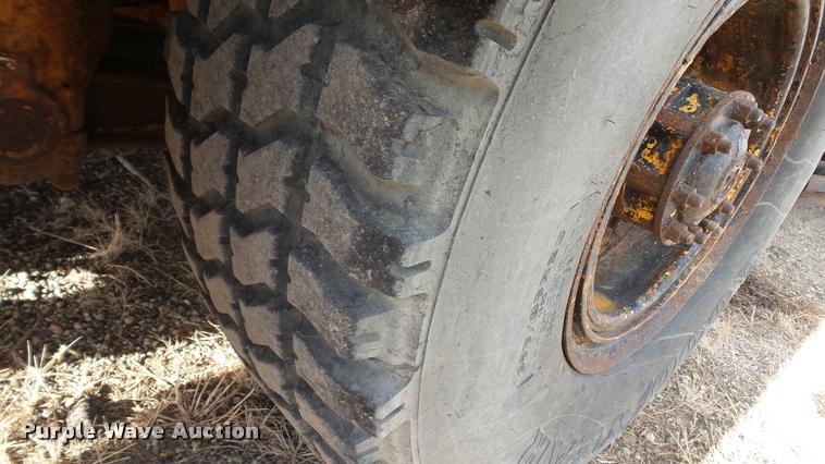 image for item DA1139 1998 Oshkosh P2346 plow/spreader truck