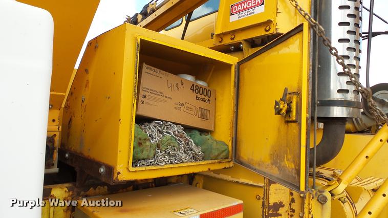 image for item DA1139 1998 Oshkosh P2346 plow/spreader truck