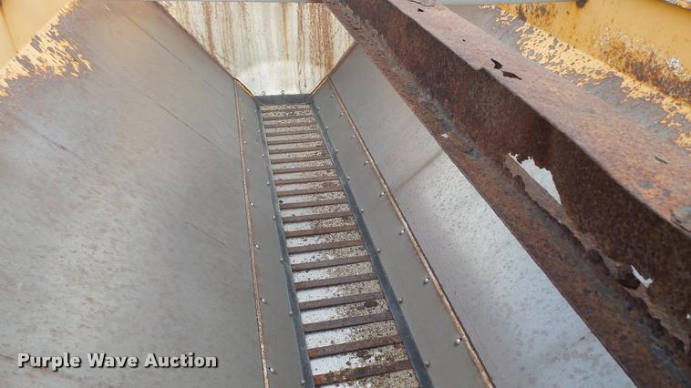 image for item DA1139 1998 Oshkosh P2346 plow/spreader truck