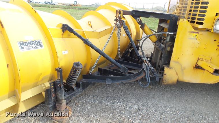 image for item DA1139 1998 Oshkosh P2346 plow/spreader truck