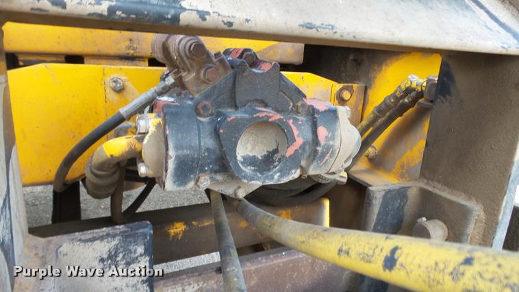 image for item DA1139 1998 Oshkosh P2346 plow/spreader truck