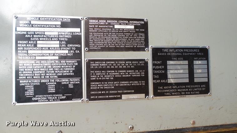 image for item DA1139 1998 Oshkosh P2346 plow/spreader truck