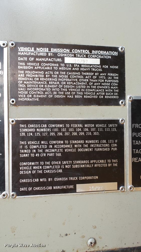 image for item DA1139 1998 Oshkosh P2346 plow/spreader truck