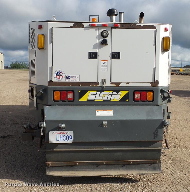 image for item DA1140 2006 Elgin Eagle Series F street sweeper