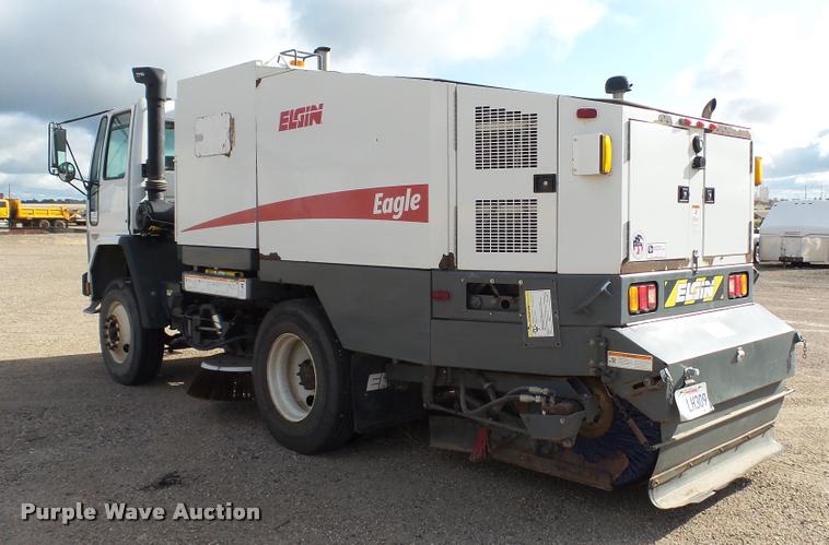 image for item DA1140 2006 Elgin Eagle Series F street sweeper
