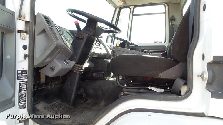 image for item DA1140 2006 Elgin Eagle Series F street sweeper