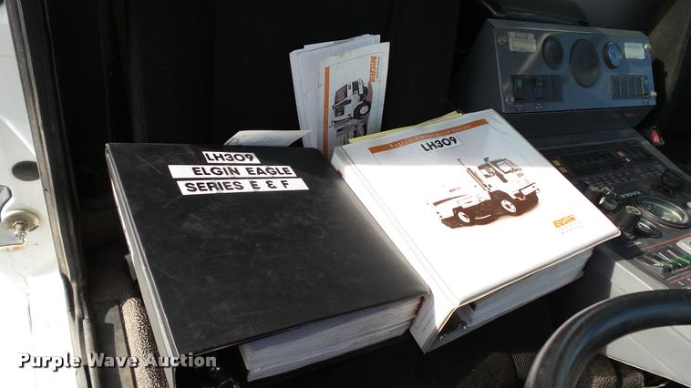 image for item DA1140 2006 Elgin Eagle Series F street sweeper