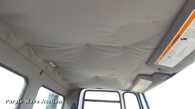 image for item DA1140 2006 Elgin Eagle Series F street sweeper