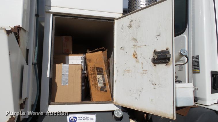 image for item DA1140 2006 Elgin Eagle Series F street sweeper