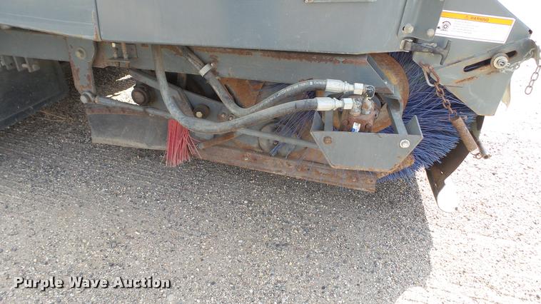 image for item DA1140 2006 Elgin Eagle Series F street sweeper