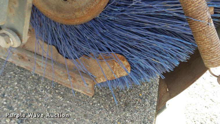 image for item DA1140 2006 Elgin Eagle Series F street sweeper