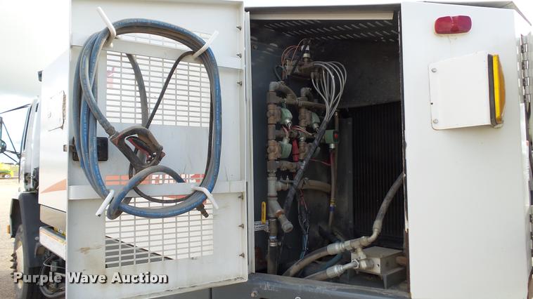 image for item DA1140 2006 Elgin Eagle Series F street sweeper