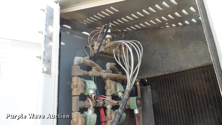 image for item DA1140 2006 Elgin Eagle Series F street sweeper