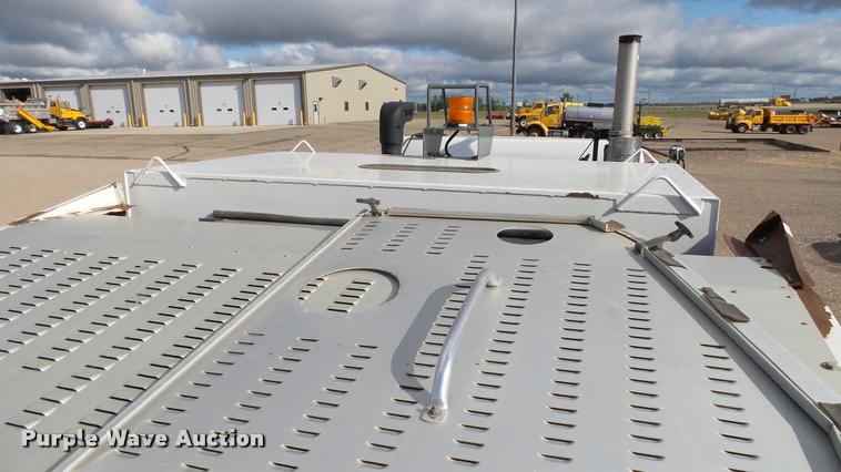 image for item DA1140 2006 Elgin Eagle Series F street sweeper