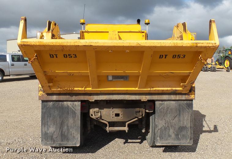 image for item DA1141 2003 Sterling L9500 dump truck