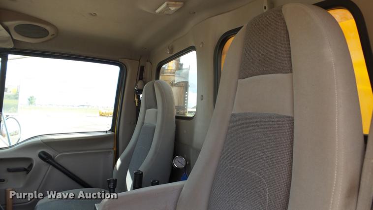 image for item DA1141 2003 Sterling L9500 dump truck