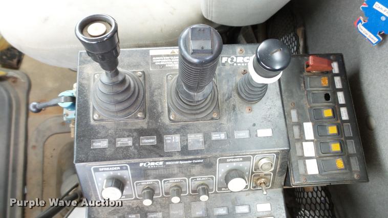 image for item DA1141 2003 Sterling L9500 dump truck