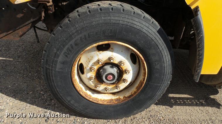 image for item DA1141 2003 Sterling L9500 dump truck