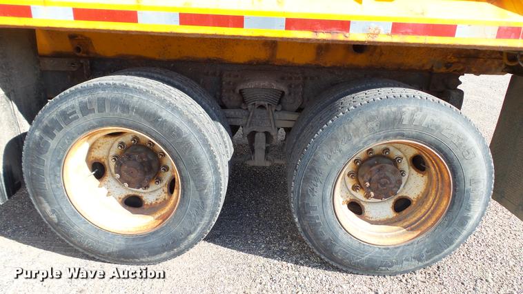 image for item DA1141 2003 Sterling L9500 dump truck