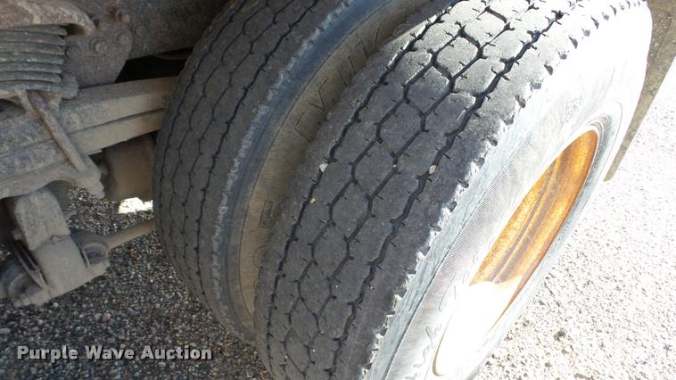 image for item DA1141 2003 Sterling L9500 dump truck