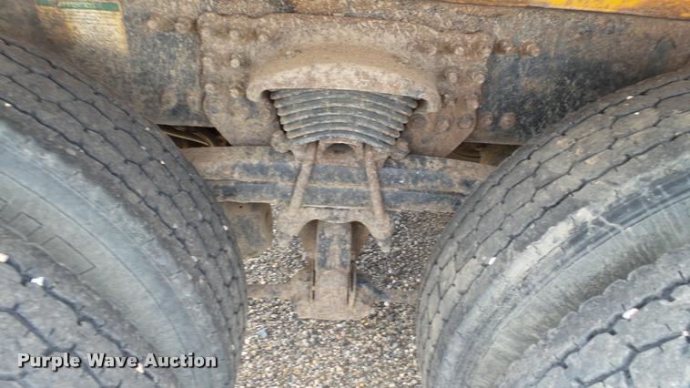 image for item DA1141 2003 Sterling L9500 dump truck