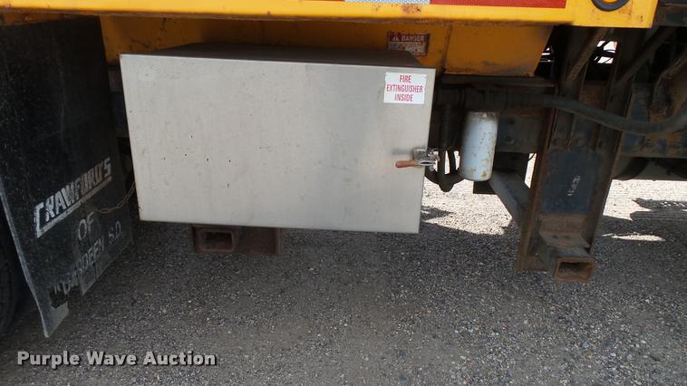 image for item DA1141 2003 Sterling L9500 dump truck